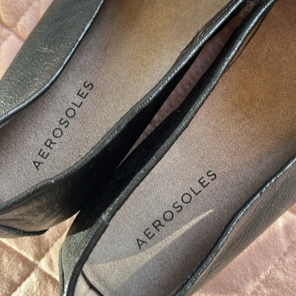 AEROSOLES Black Leather Flats - Picture 3 of 6